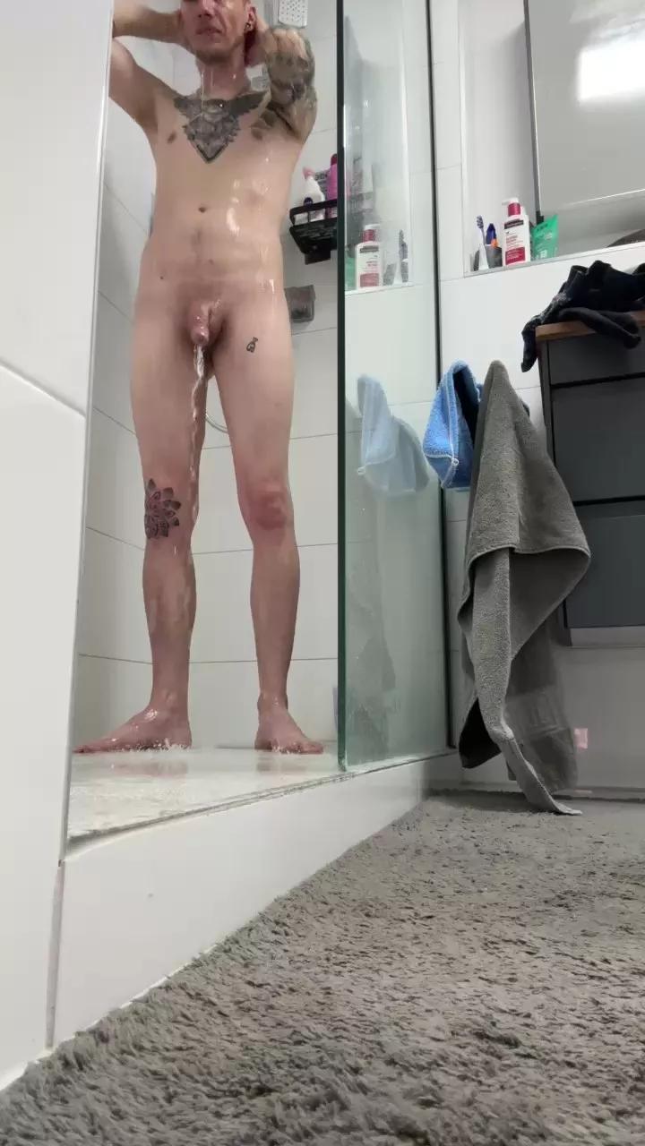 Mr_02_93 on Cam4 