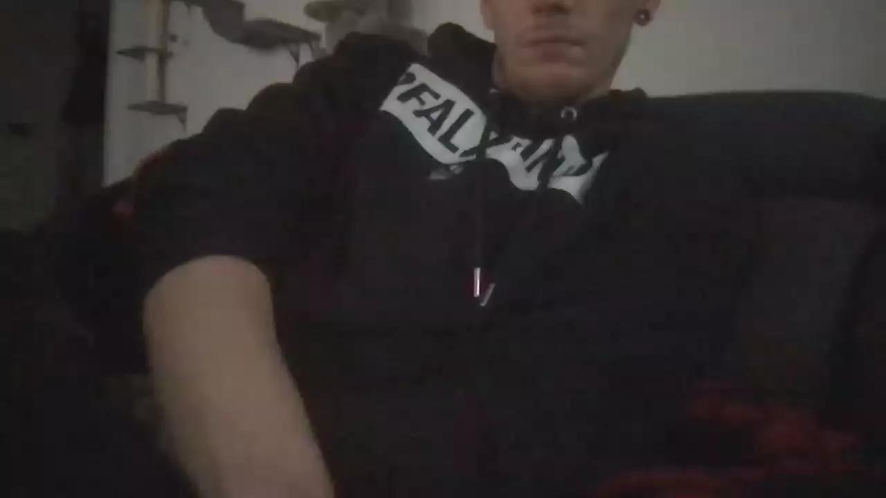 Mr_02_93 on Cam4 