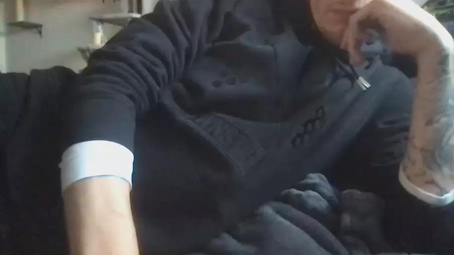 Mr_02_93 on Cam4 
