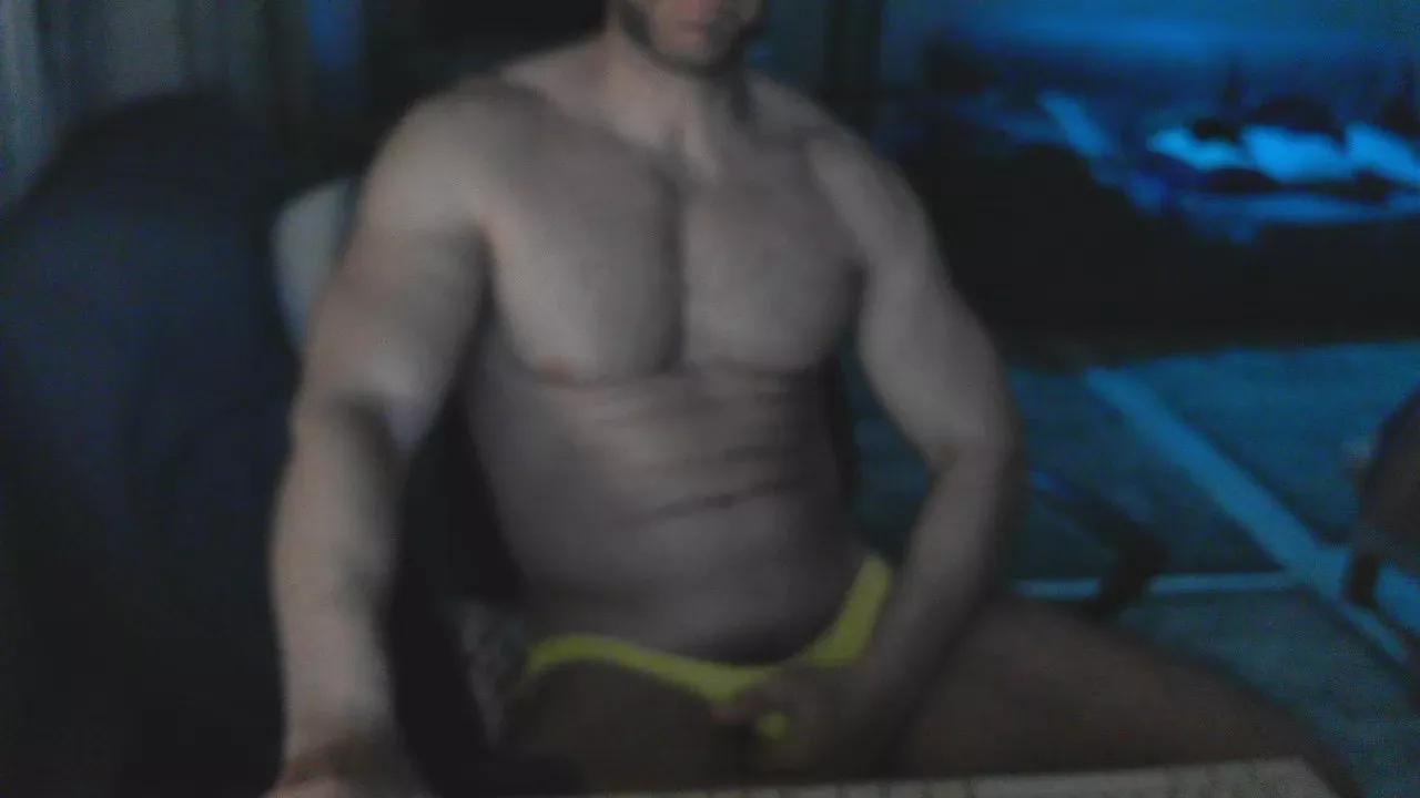 Olmo_hot on Cam4 