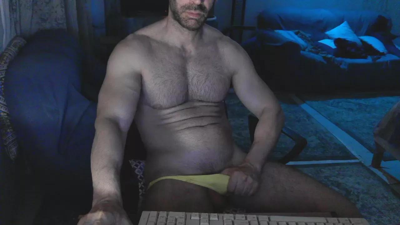 Olmo_hot on Cam4 