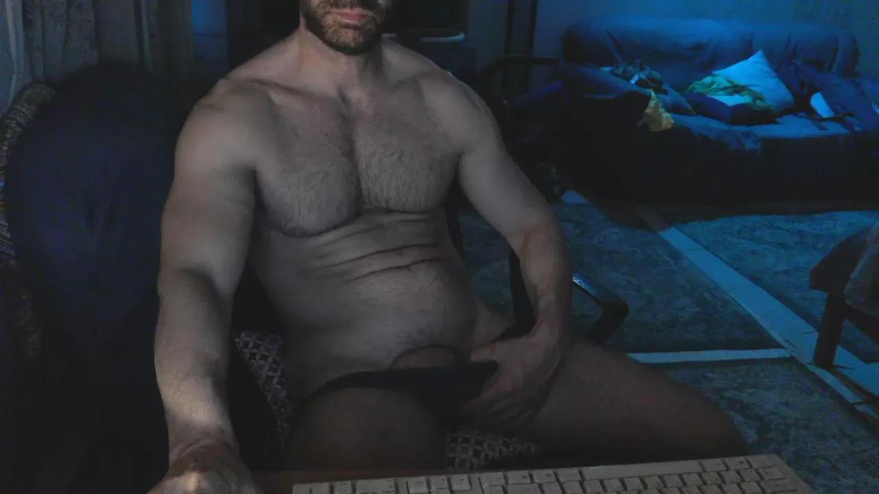 Olmo_hot on Cam4 