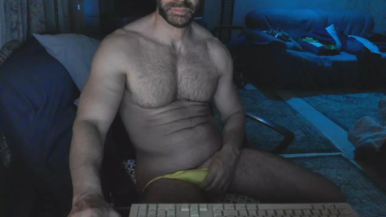 Olmo_hot on Cam4 