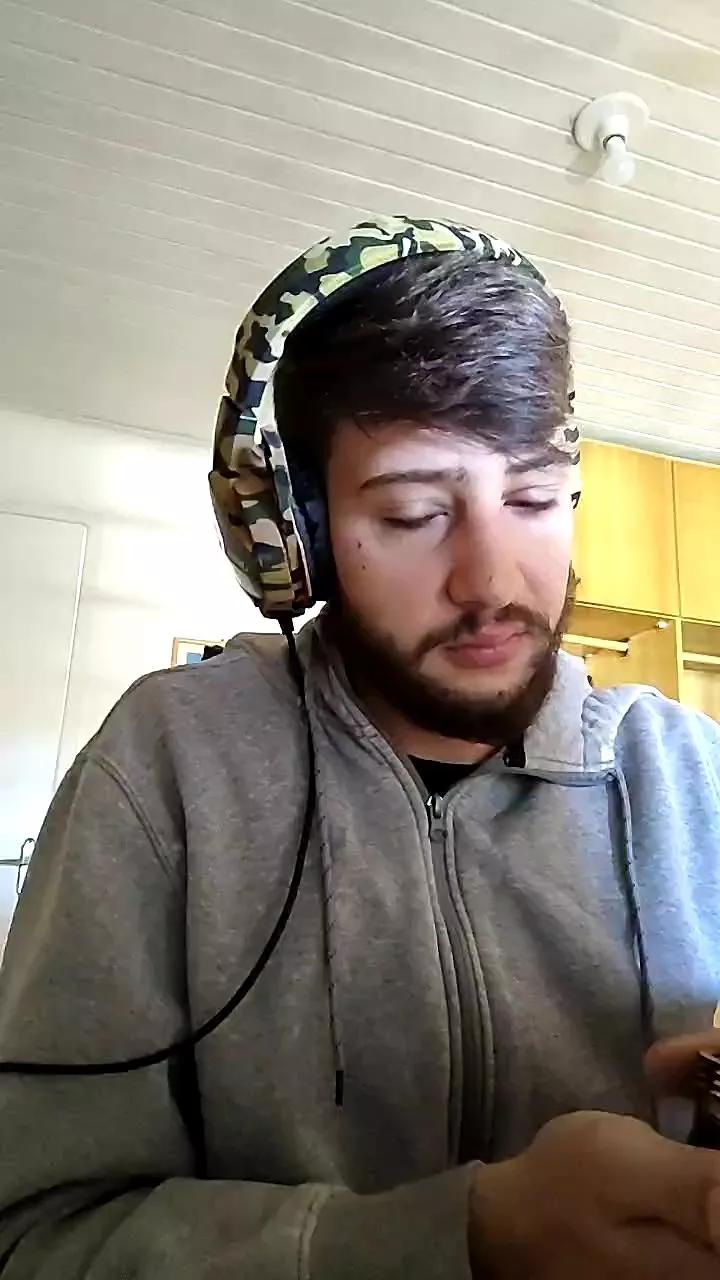 Onlymint on Cam4 
