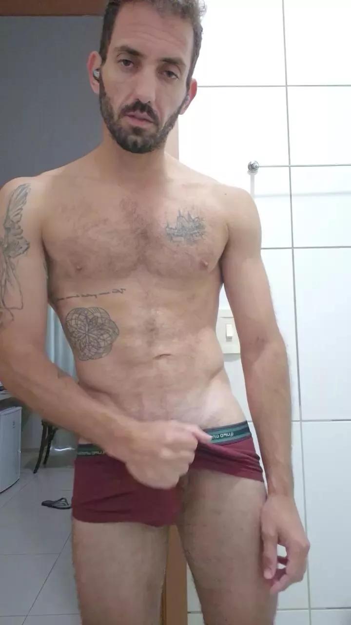 outlander222 on Cam4 