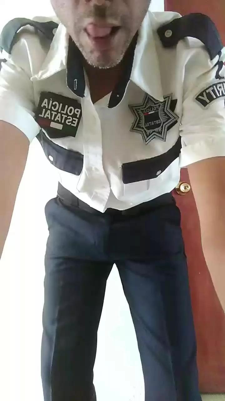 POLICIA_UNIFORM on Cam4 