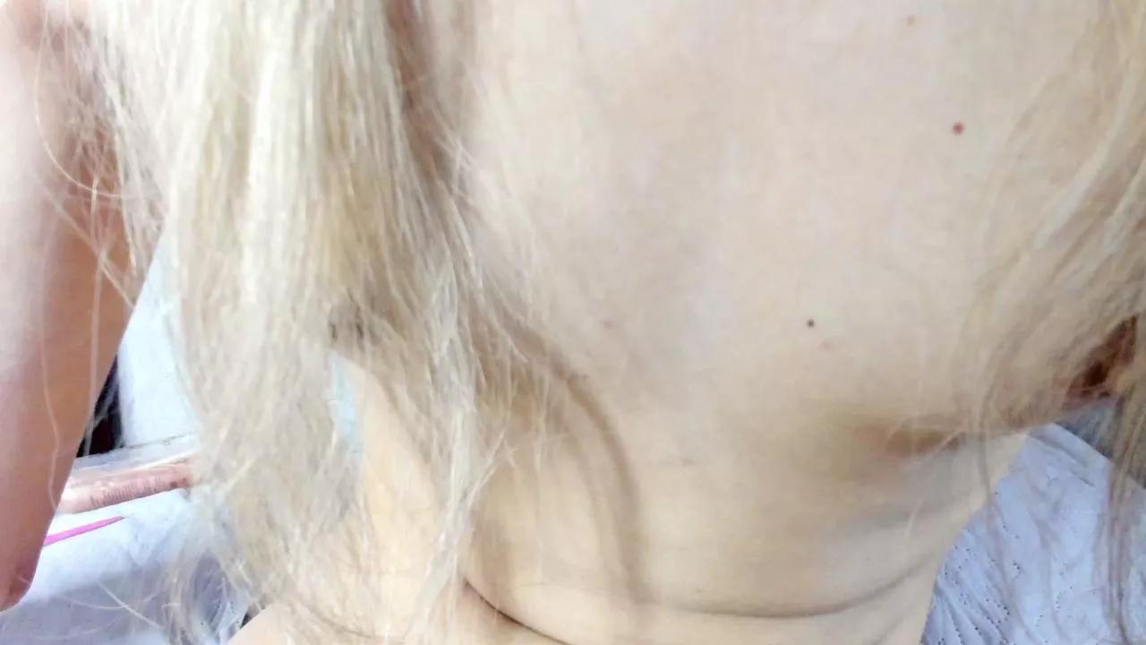 Putinna1 on Cam4 