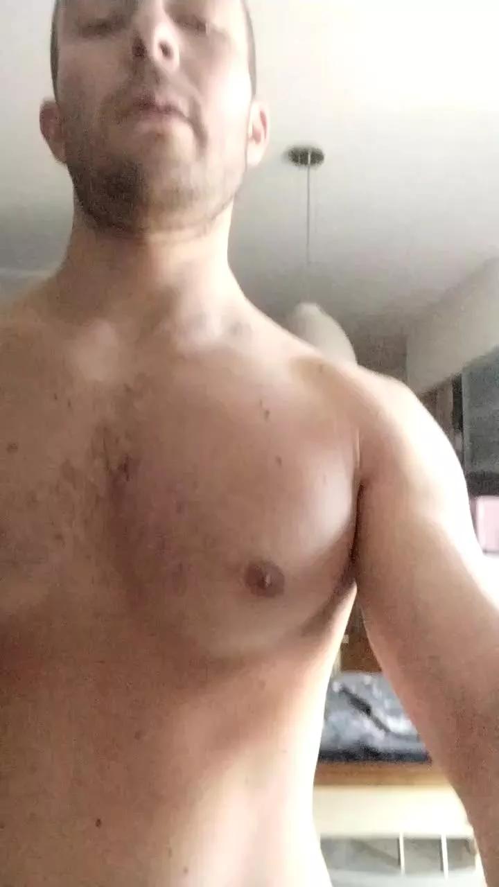 riccardoyeah on Cam4 