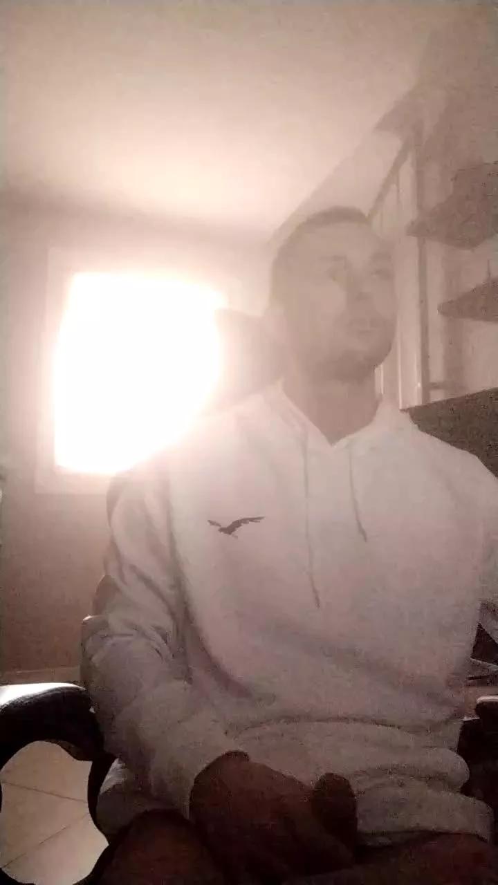 riccardoyeah on Cam4 