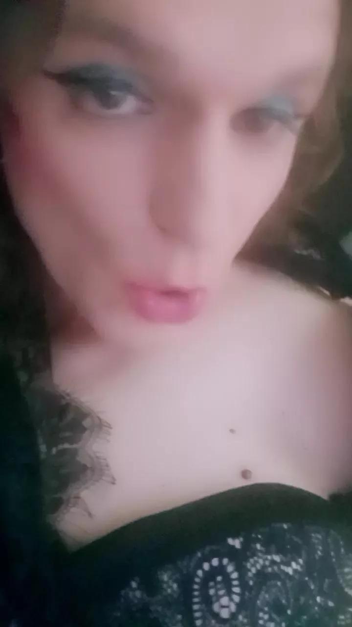 SabrinaTrv on Cam4 