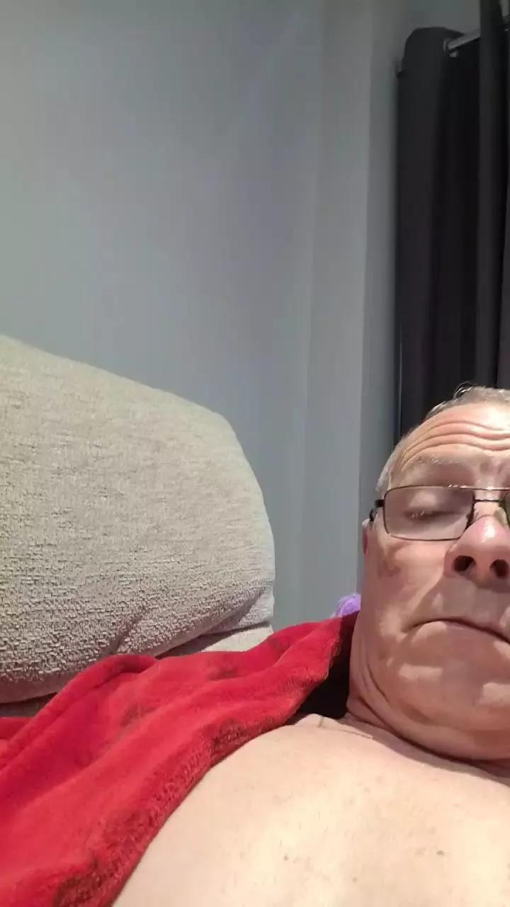 Sealofapproval on Cam4 