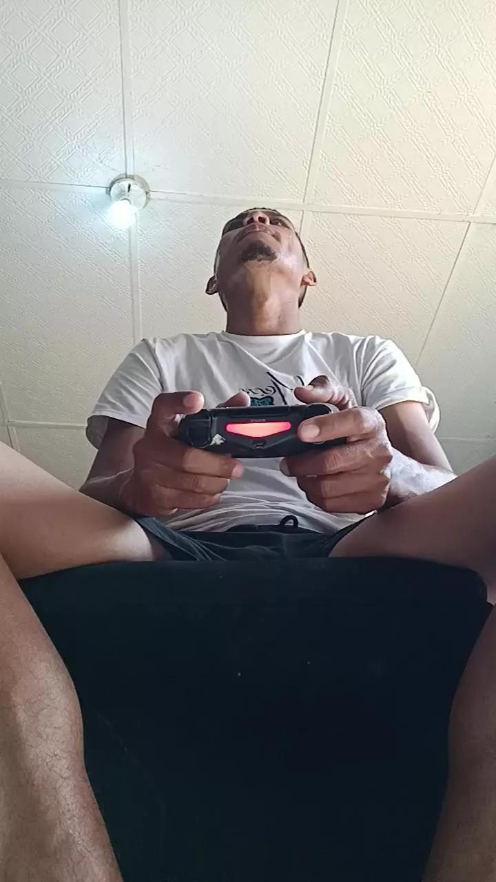 Sir_pissyoung on Cam4 