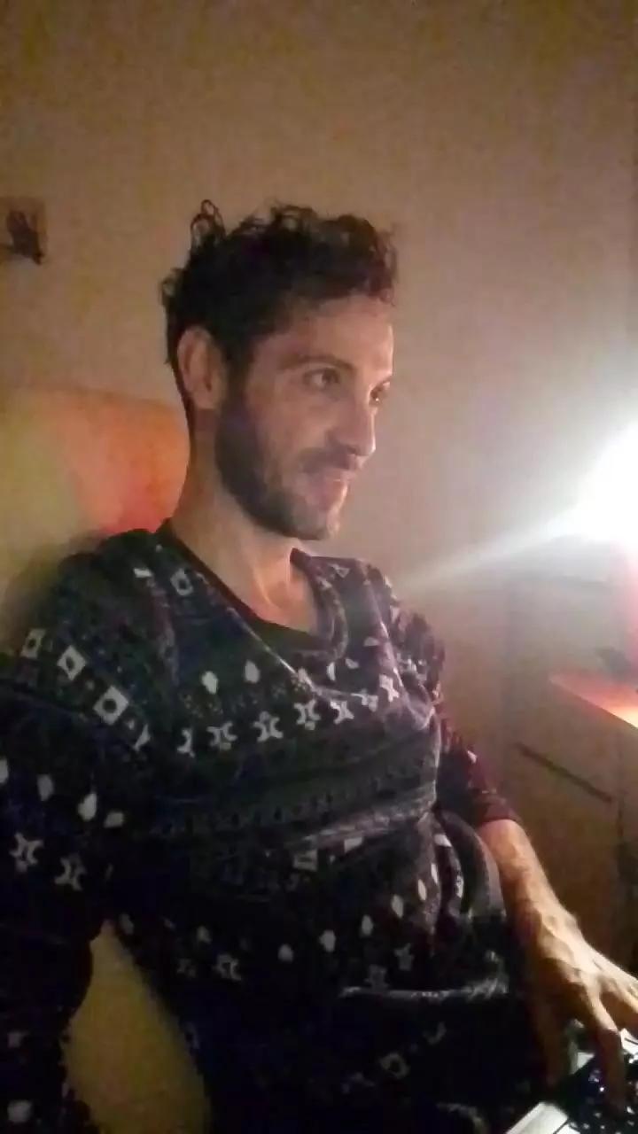 Sonrisadiez on Cam4 