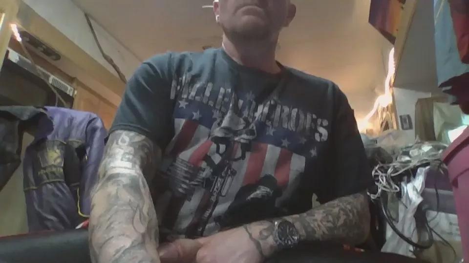 studioman123 on Cam4 
