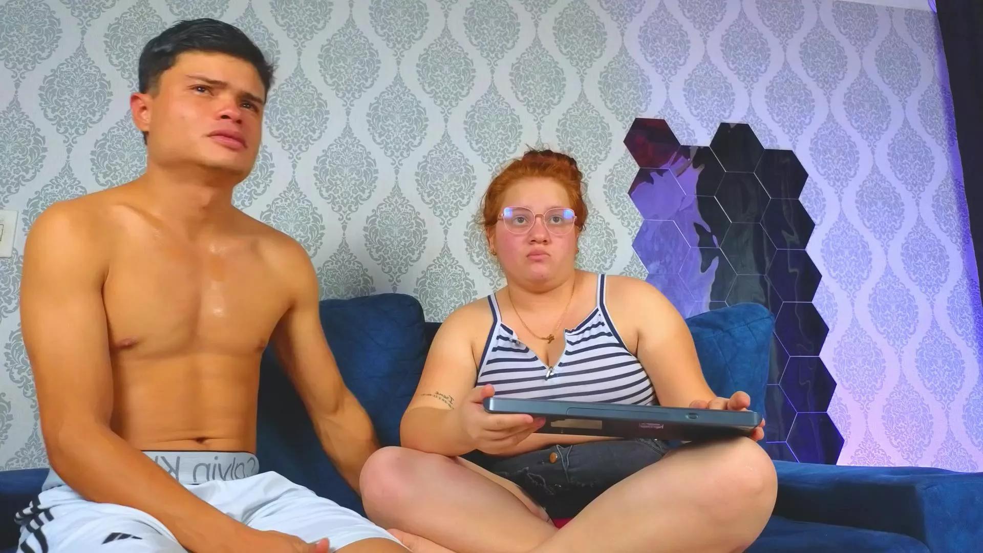 thesweetcouple4 on Cam4 