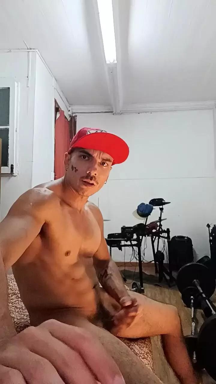 thisclownboy on Cam4 