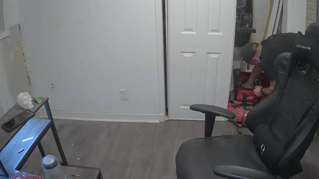 volcom_25 on Cam4 