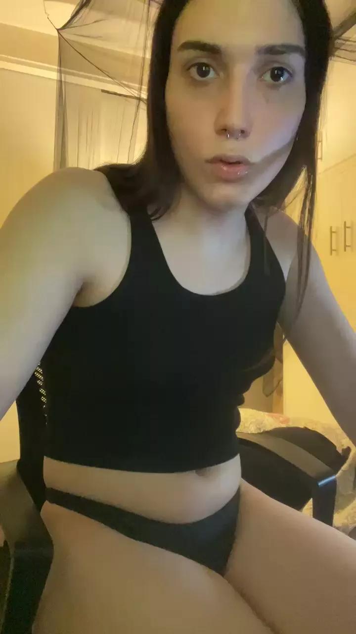 xojigglypuff on Cam4 