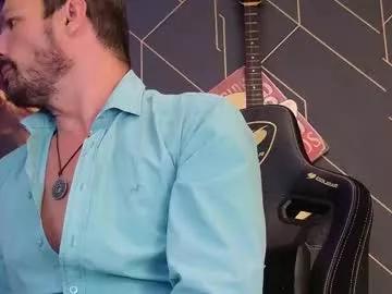 aaronbomer on Chaturbate