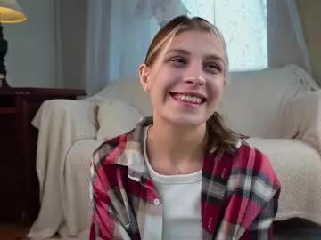 Freechat cassieholland on Chaturbate