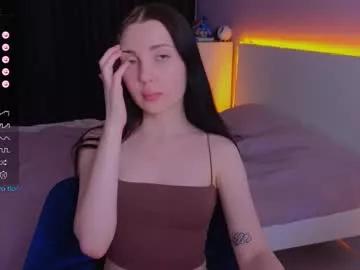 Freechat cherrystoun on Chaturbate