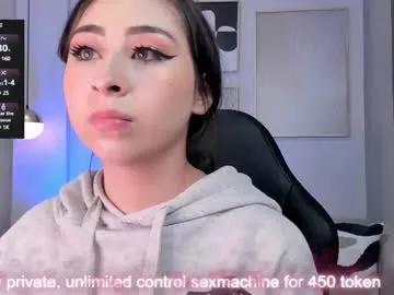 cloe_martinez_ on Chaturbate