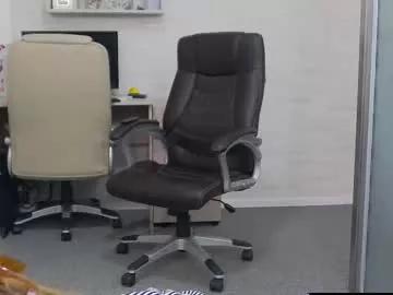 ellamilf on Chaturbate