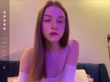 evie_may on Chaturbate