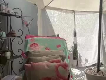 gl1tter_barbie on Chaturbate