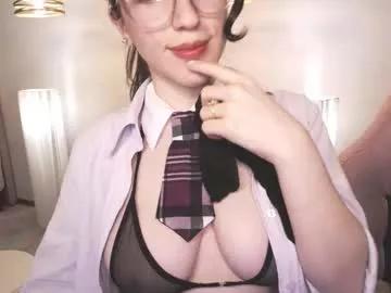 julianne__ on Chaturbate