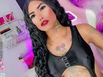 kilye_nellaa on Chaturbate