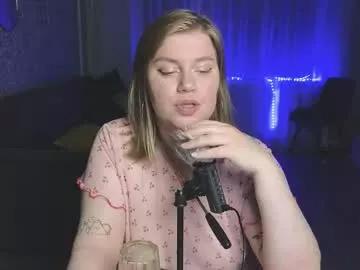 Freechat kira_citro on Chaturbate