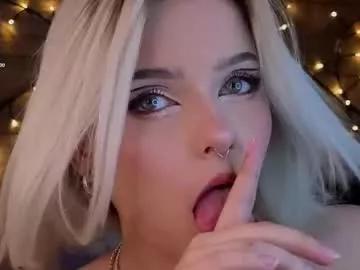 lilywings on Chaturbate 