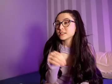 littlee33 on Chaturbate