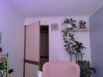 Freechat littlelaksmi on Chaturbate