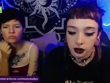 lovelockedlips on Chaturbate
