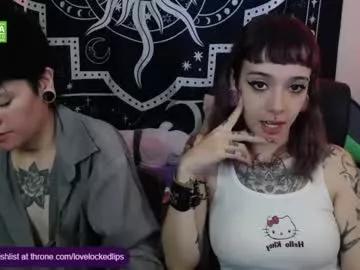 lovelockedlips on Chaturbate