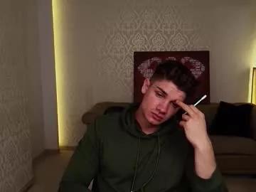 Freechat maxkaiden on Chaturbate