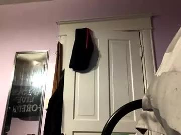 meateater7455 on Chaturbate