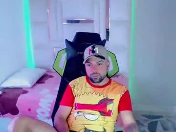 michael_twinkk on Chaturbate