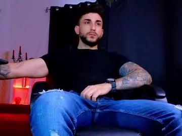 mightyaaron on Chaturbate