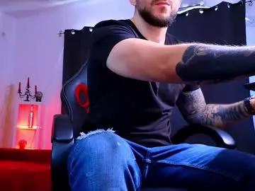 mightyaaron on Chaturbate