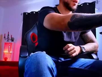 mightyaaron on Chaturbate