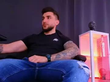 mightyaaron on Chaturbate