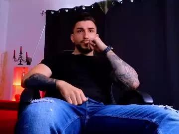 mightyaaron on Chaturbate