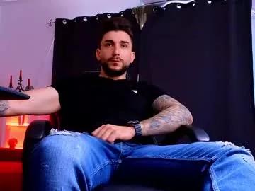 mightyaaron on Chaturbate