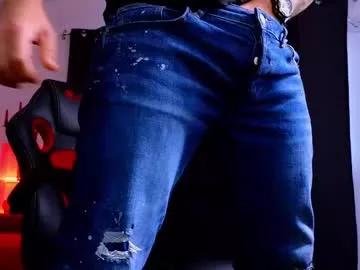 mightyaaron on Chaturbate