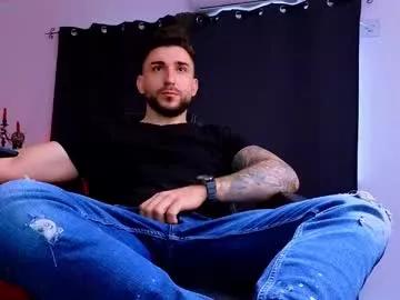 mightyaaron on Chaturbate