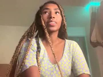 naomii1020 on Chaturbate