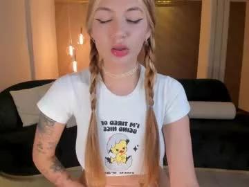 niaholland on Chaturbate